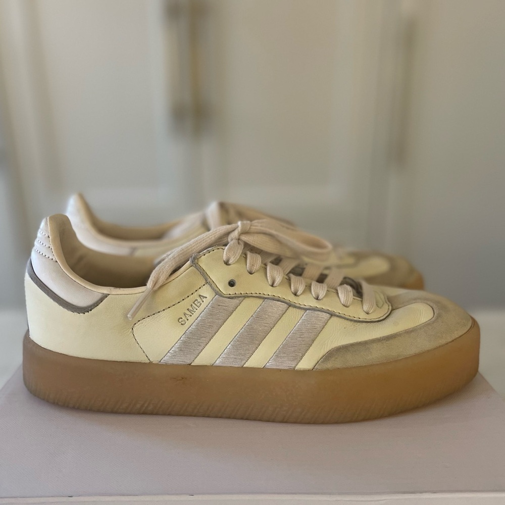 Adidas Samba Sneaker, Low Platform, Rare Off White & Lavender, Women 7M,